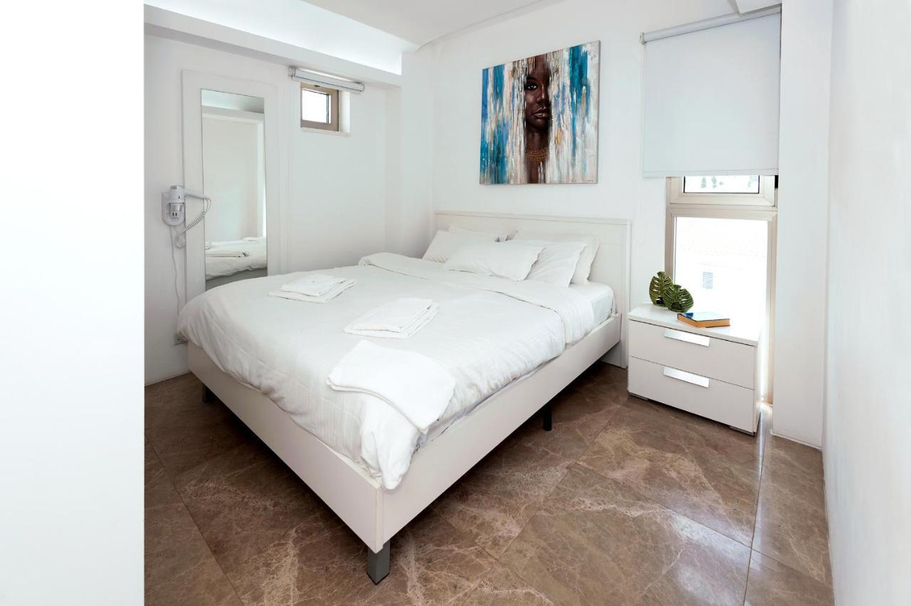 Apartment Marisol - Beachfront بروتاراس المظهر الخارجي الصورة